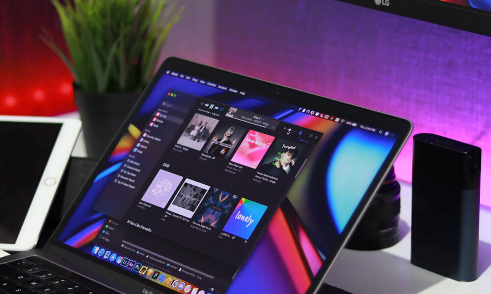 Ultimate Gadgets Guide + What Is Hot This Season